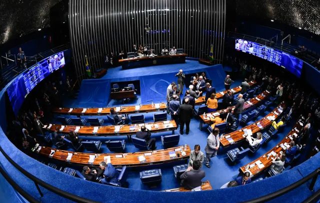 Senado Federal.  escala 6x1