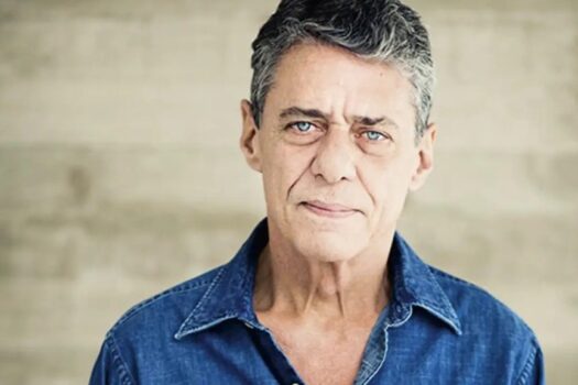 Chico Buarque aciona polícia após ameaça de morte no Rio
