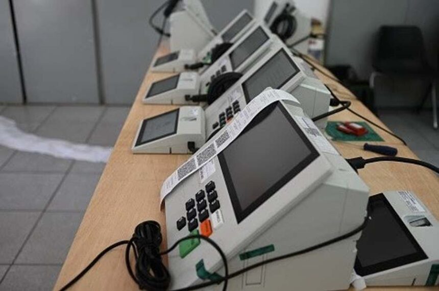 Urnas eletrônicas SP têm 32 trocas no início da votação