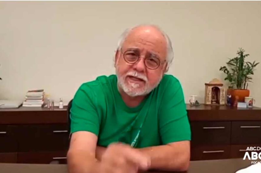  Clovis Volpi 