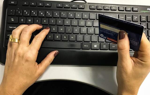 Compra online.  Equifax