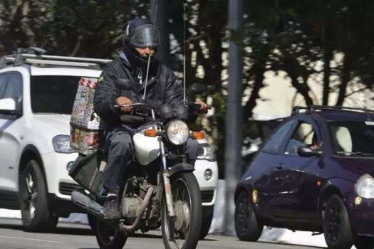 Motos alavancam expansão dos apps de transporte no Brasil